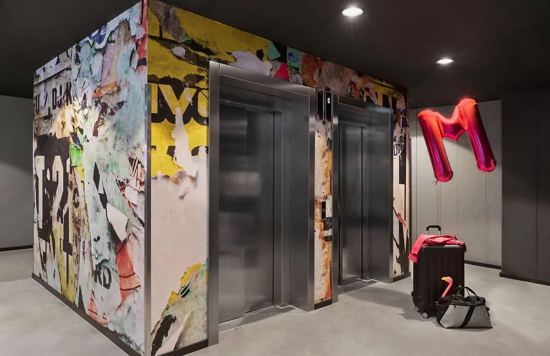 Moxy Hamburg Altona-1