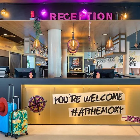 Moxy Hamburg Altona-3